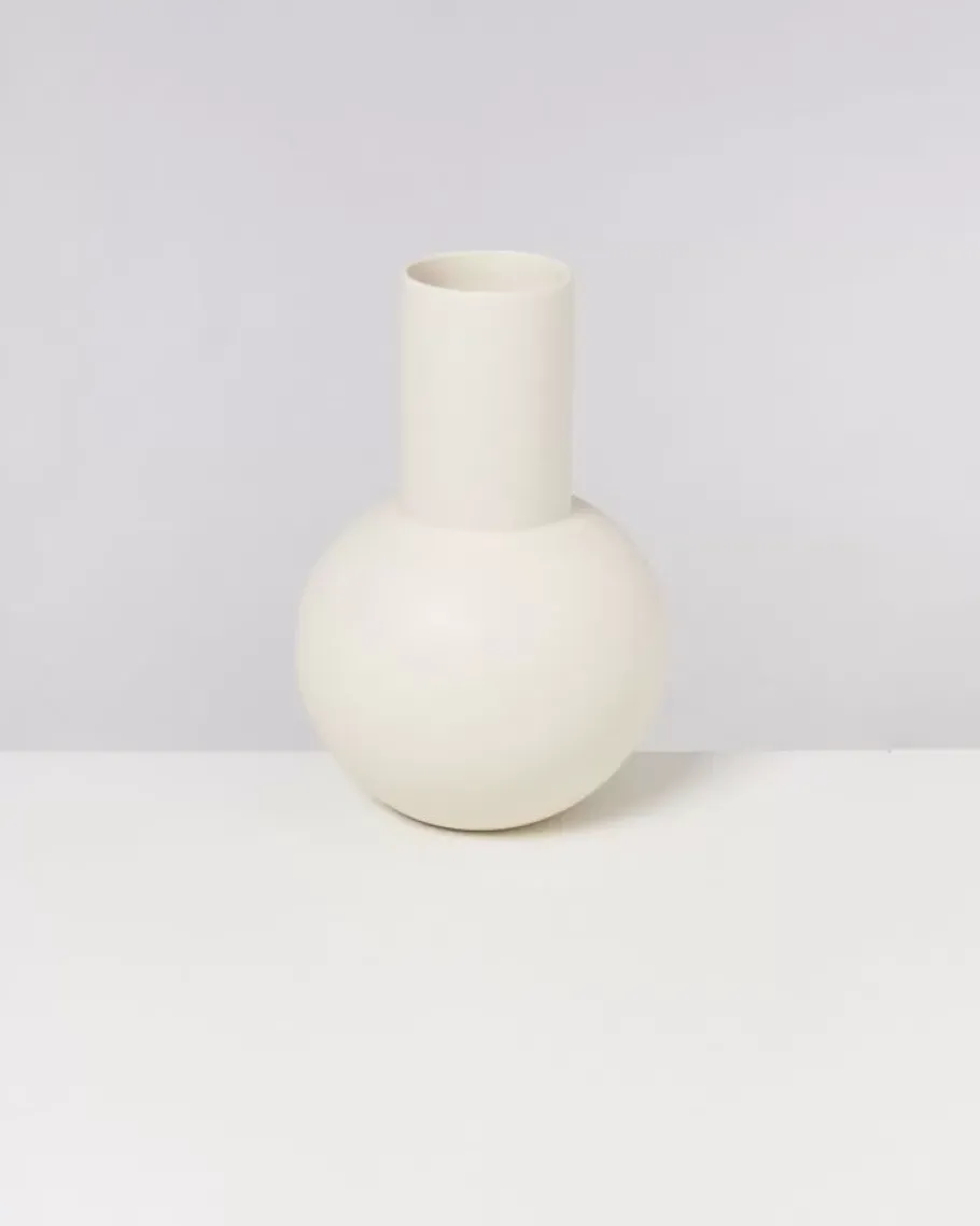 Motel a Miio Vasen^Bola Vase L Sand