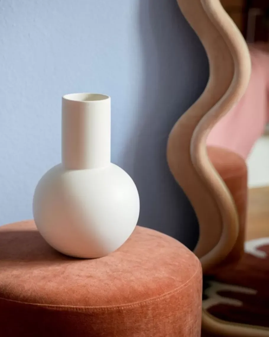 Motel a Miio Vasen^Bola Vase L Sand