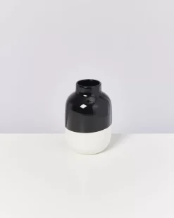 Motel a Miio Vasen^Nuno Vase M Schwarz Weis