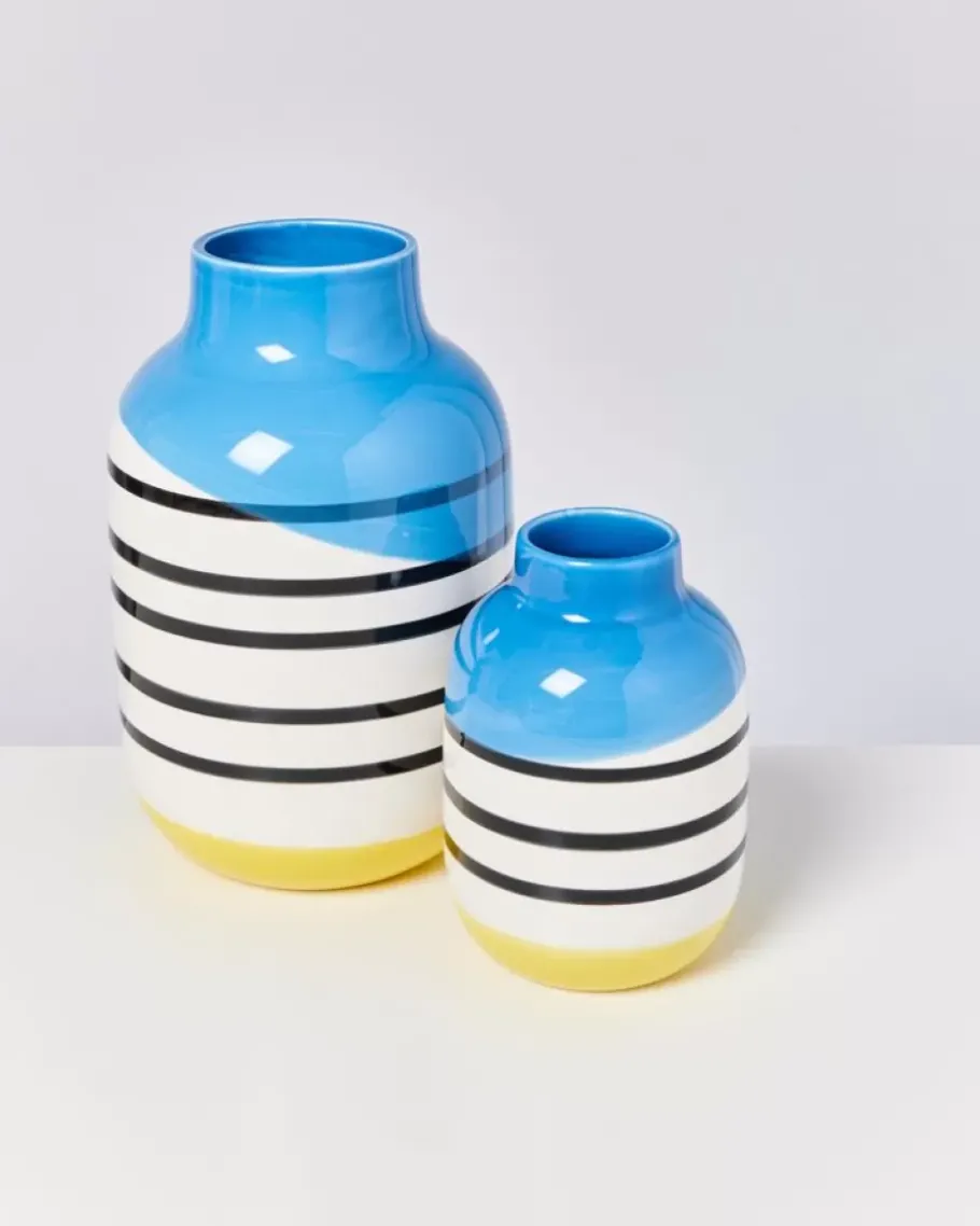 Motel a Miio Vasen^Nuno Vase M Schwarz-Weis Gestreift Mit Blau
